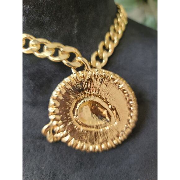 bebe Gold Chain Necklace Lion Pendant with Lobster Clasp Statement Jewelry - Picture 5 of 8